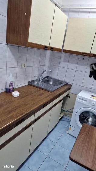 Garsonieră decomandată în Valea Oltului