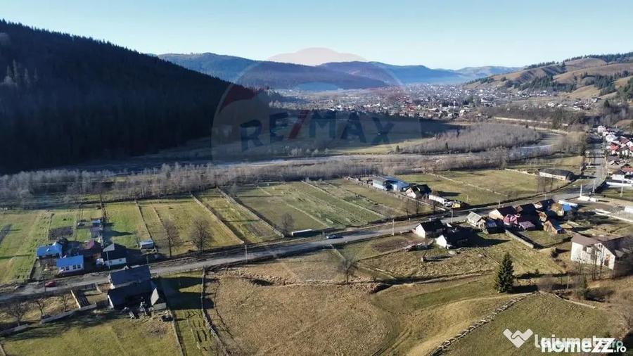 Teren de 5282 mp, în Vatra Moldoviței