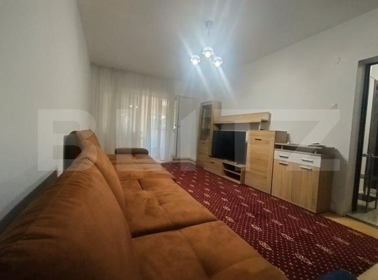 Apartament cu 2 camere decomandat, mobilat în Central