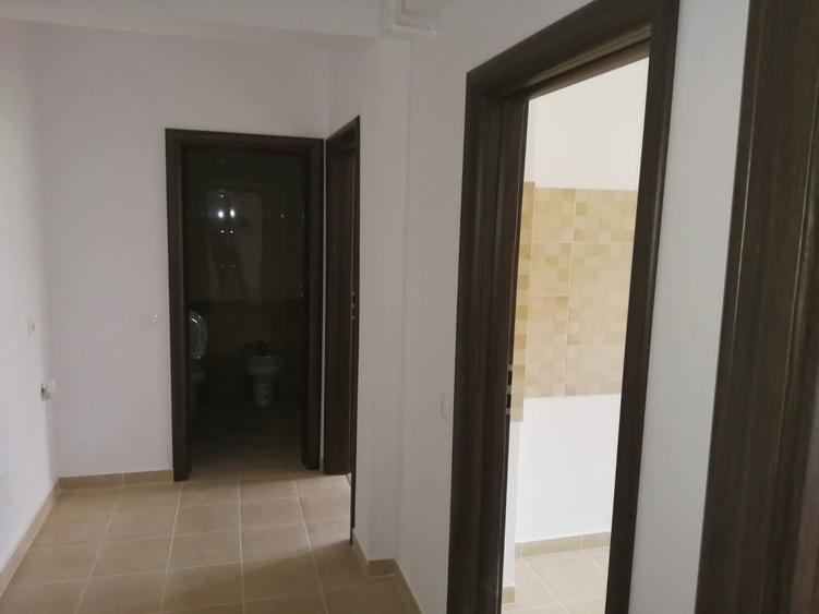 Apartament cu 3 camere decomandat în Brâncoveanu