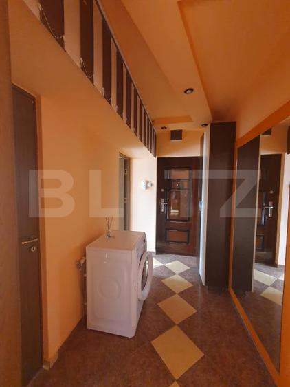 Apartament cu 2 camere semidecomandat, mobilat în Micro 6