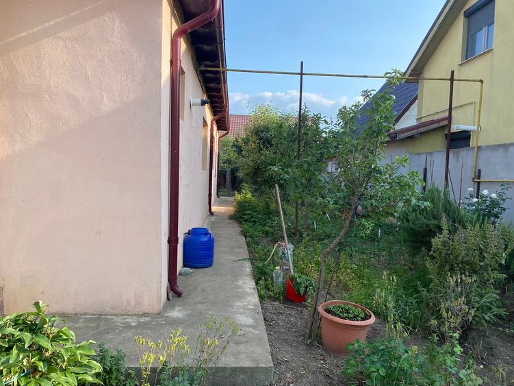 Teren Construcții intravilan de 1450 mp, în Sud