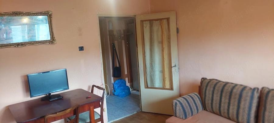 Garsonieră decomandată în Exterior Vest