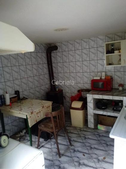 Casă cu Teren 918 Mp în Piatra