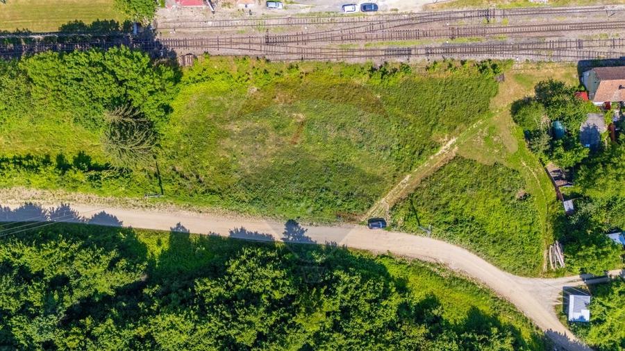 Teren Construcții intravilan de 4830 mp, în Cristian