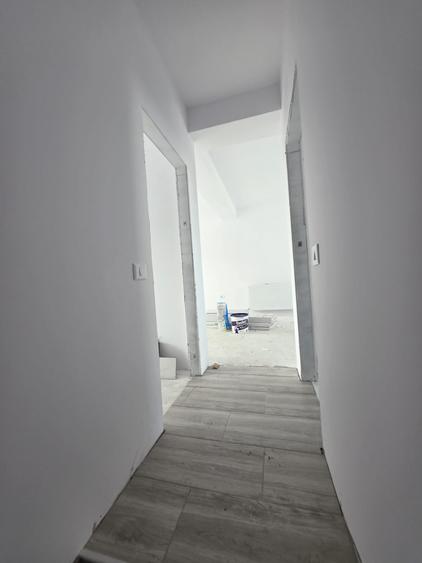 Apartament cu 2 camere si TERASA MARE, etaj 1 - 15 min' distanta de Piata Luica - 7
