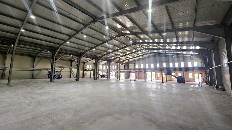 Spațiu industrial, de 950 mp, în Balotești