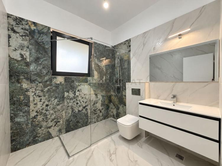 Casă individuală cu 6 camere cu Canalizare în Tunari