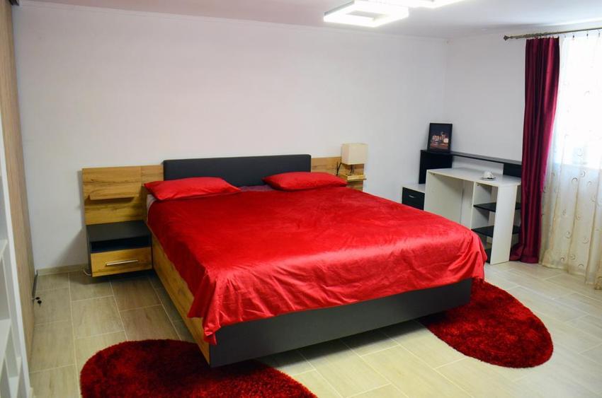 Apartament cu 2 camere decomandat în Ultracentral