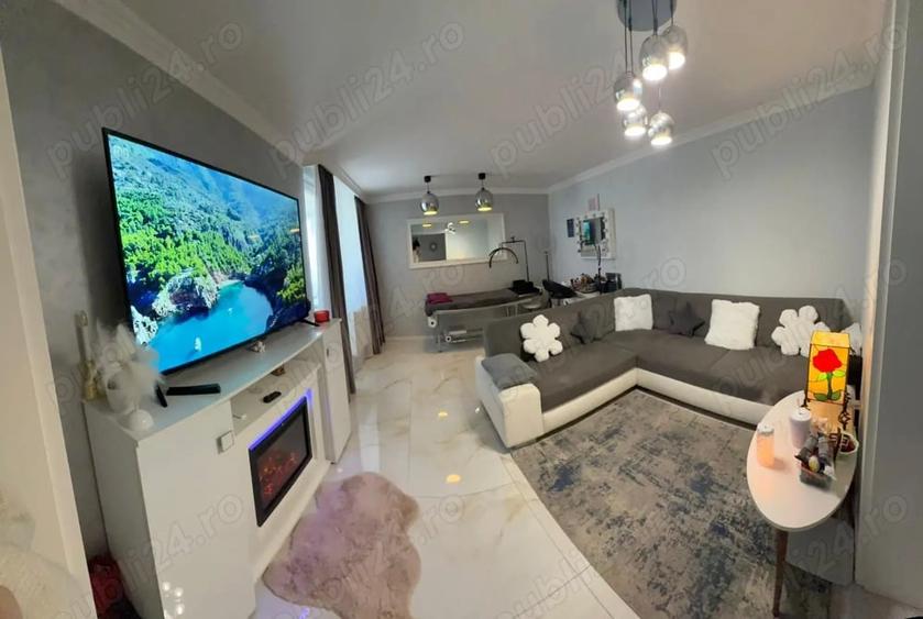 Apartament cu 3 camere decomandat în Decebal