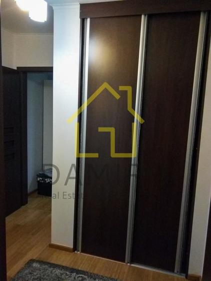 Apartament cu 3 camere semidecomandat, mobilat în Teiul Doamnei