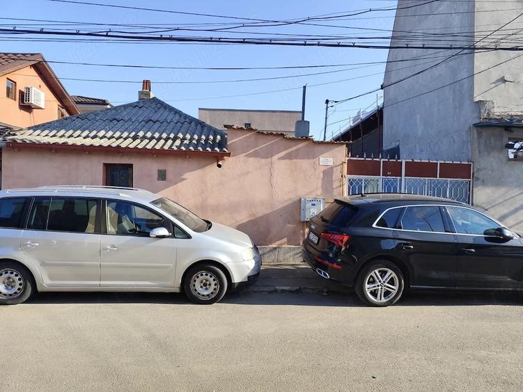 Casă cu Teren 285 Mp în Coiciu