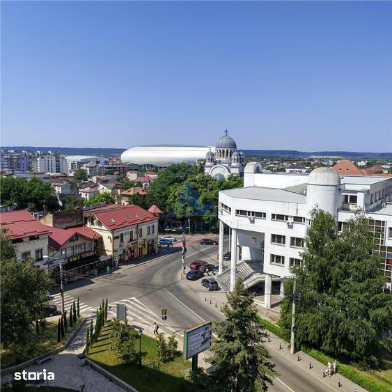 Apartament cu 4 camere în Ultracentral
