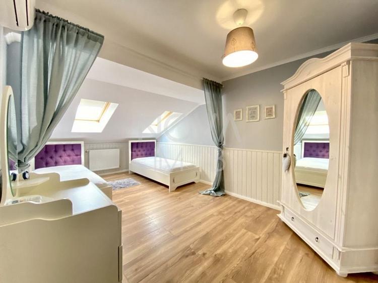 Apartament cu 3 camere decomandat, mobilat în Ștrand