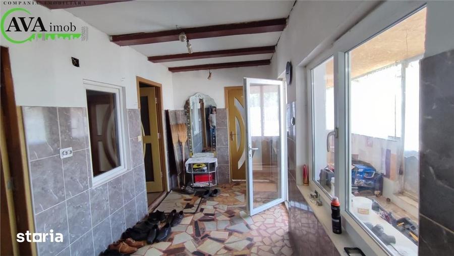 Casă cu 3 camere cu Teren 500 Mp în Săucești