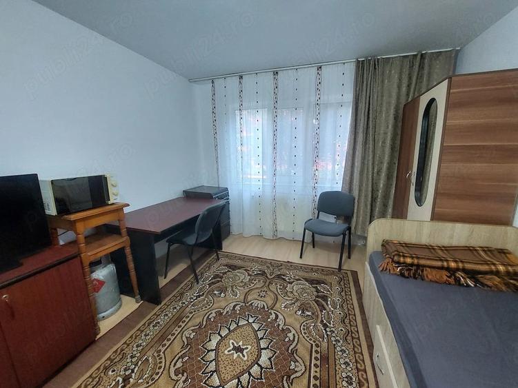 Garsonieră decomandată în Milcov