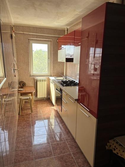 Apartament cu 2 camere decomandat în Exterior Vest