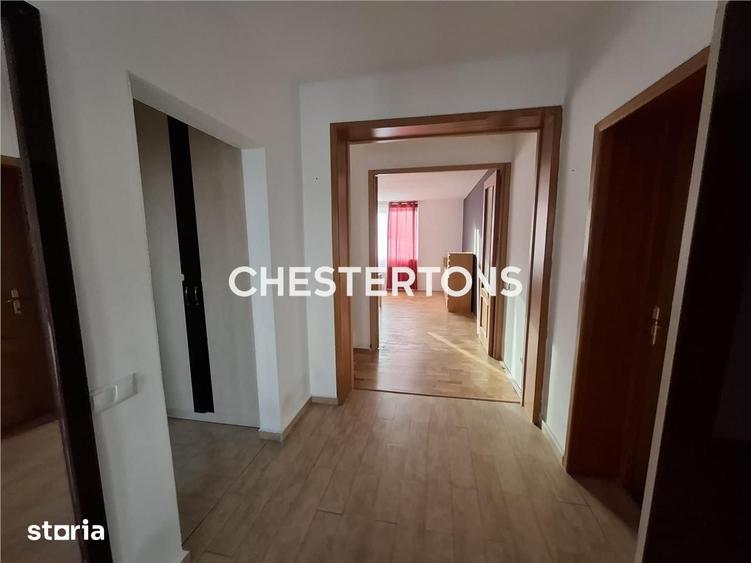 Casă cu 5 camere cu Teren 521 Mp în Corbeanca