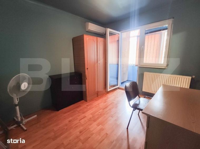 Apartament cu 3 camere semidecomandat în Micro 15