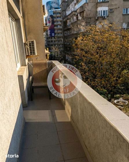 Apartament cu 5 camere decomandat în Romană