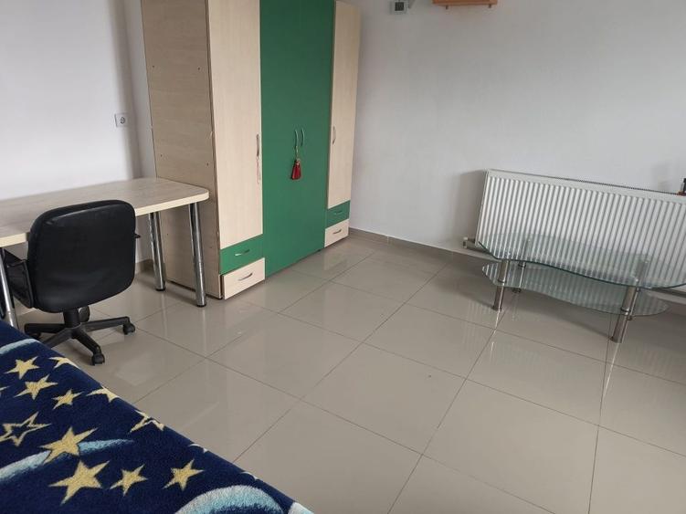 Garsonieră semidecomandată în Sud