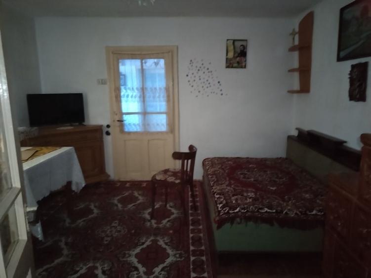 Casă cu 3 camere în Central
