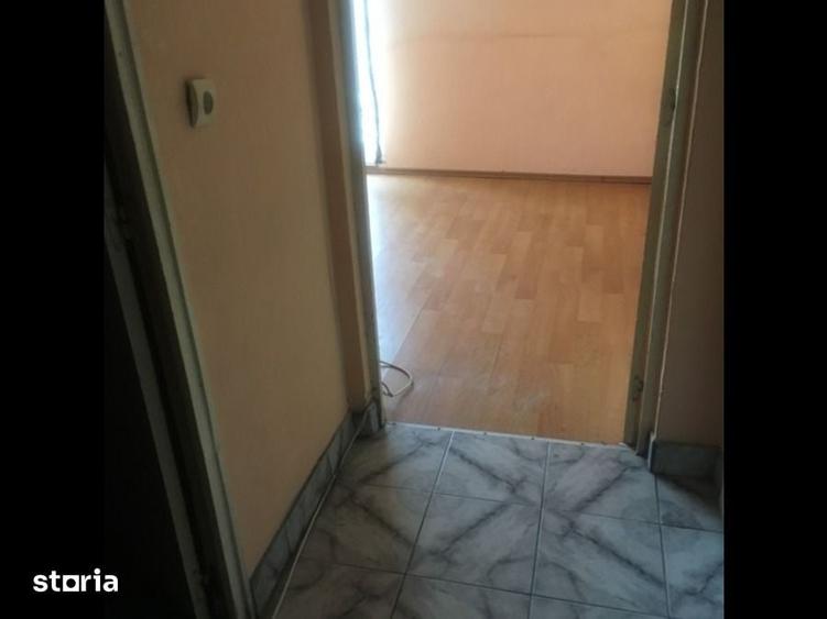 LUMINISULUI garsoniera cf2, balcon, etaj2! - 6