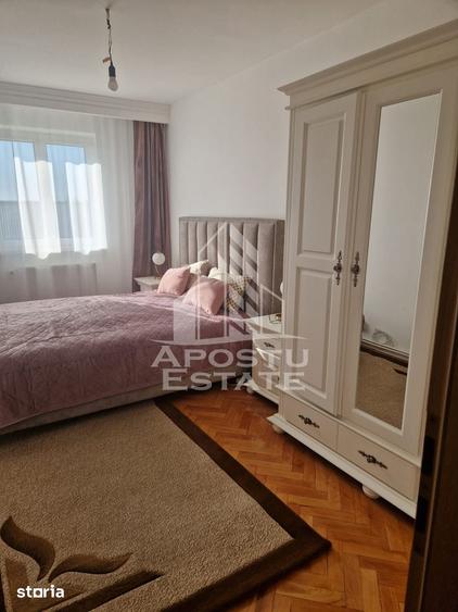 Apartament cu 3 camere, mobilat în Complex Studențesc