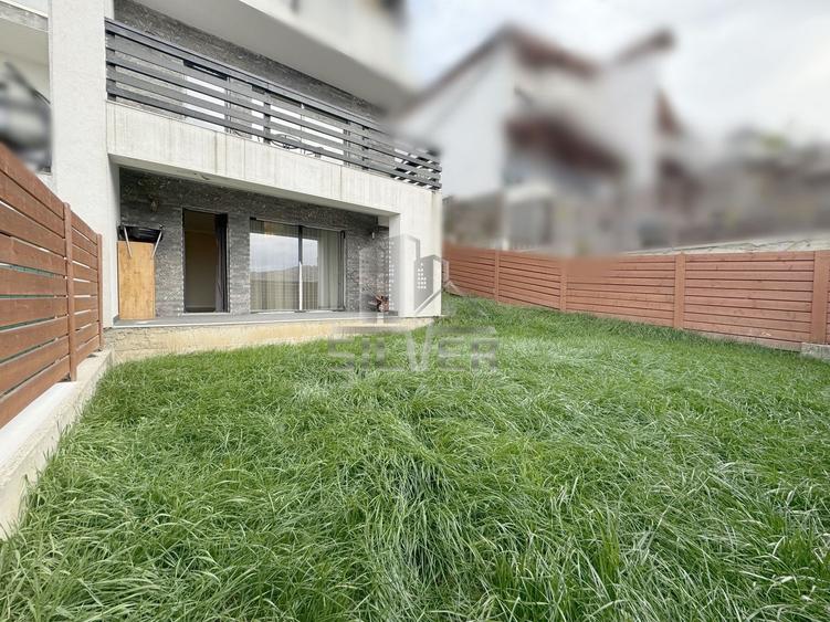 Duplex cu 3 camere cu Canalizare în Florești