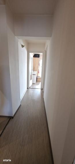 Apartament cu 2 camere decomandat în Est