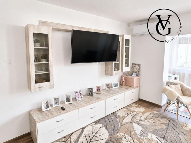 Apartament cu 3 camere semidecomandat, mobilat în Inel II