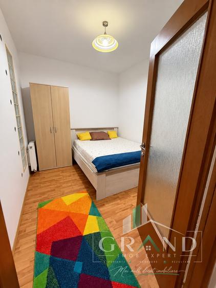 Apartament cu 3 camere semidecomandat, mobilat în Baciu