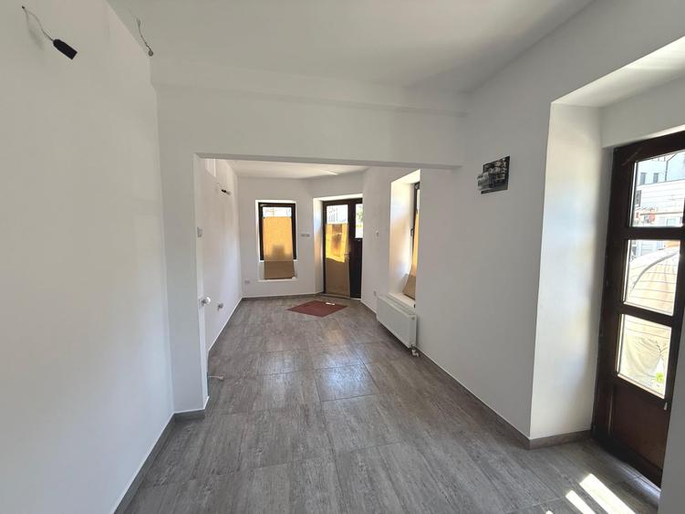 Spațiu comercial, de 72 mp, în Ultracentral