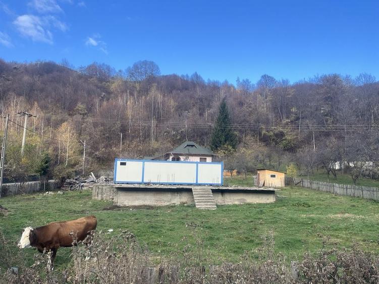 Spațiu comercial, în Seciu