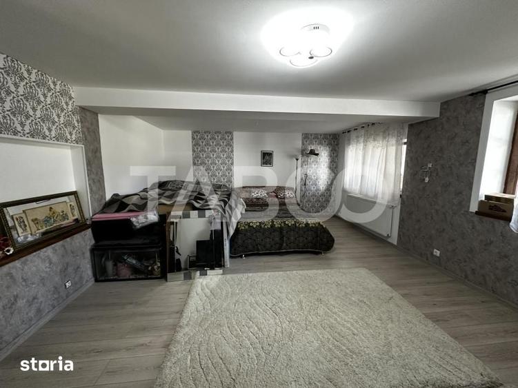 Casa de vanzare cu 5 camere si teren 426 mp 2 fronturi Arhitectilor - 2