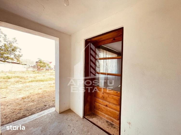 Casă cu 2 camere cu Teren 1472 Mp în Central