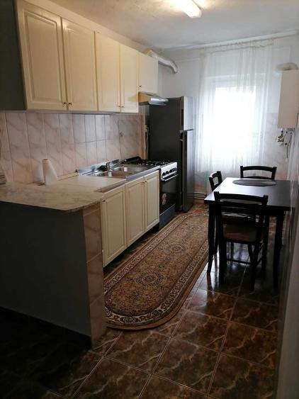 Apartament cu 2 camere decomandat în Răcădău