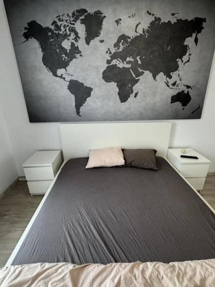 Apartament cu 2 camere semidecomandat, mobilat în Romană