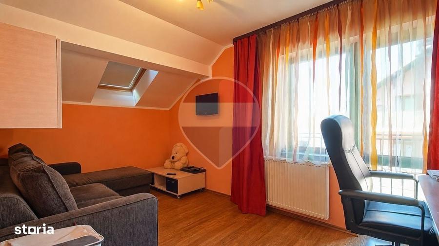 Casă cu 4 camere în Cristian