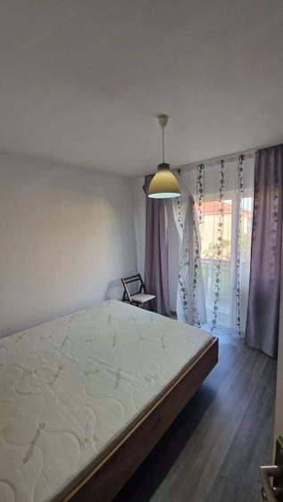 Ap cu 3 camere decomandat, et. 4/4, zona Girocului - 12