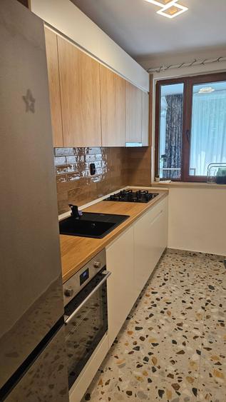 Apartament cu 2 camere semidecomandat în Pajura