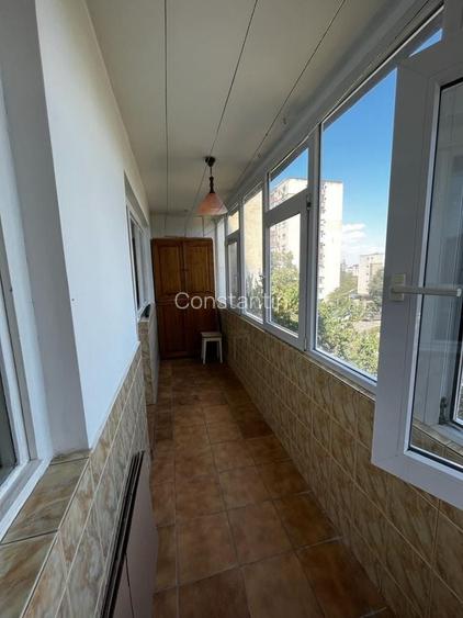 De vanzare apartament 3 camere-zona ciresica!