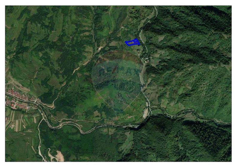 Teren Construcții intravilan de 6700 mp, în Pietroasa