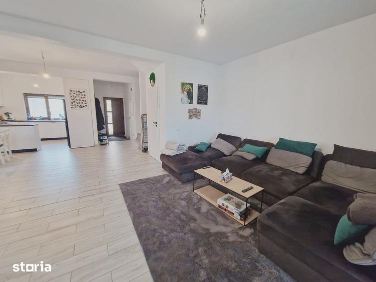 Casă cu 4 camere cu Teren 380 Mp în Apahida
