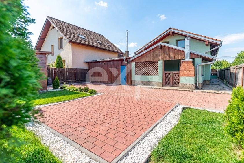 Casă individuală cu 5 camere cu Canalizare în Hărman