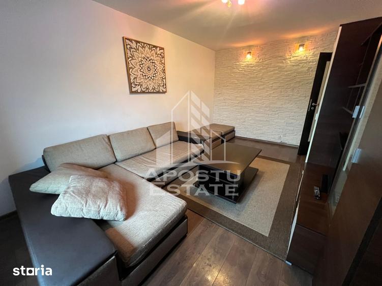 Apartament cu 3 camere decomandat în Dumbrăvița