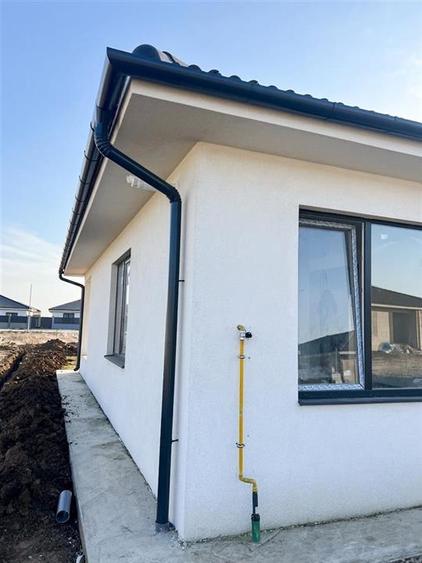 Casă cu 4 camere cu Teren 500 Mp în Sântandrei
