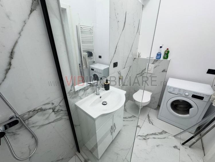 Birou, de 105 mp, în P-ța Alba Iulia