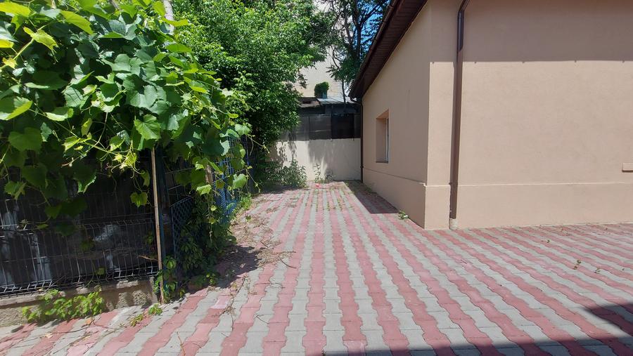 Casă individuală cu 3 camere cu Canalizare în Știrbei Vodă