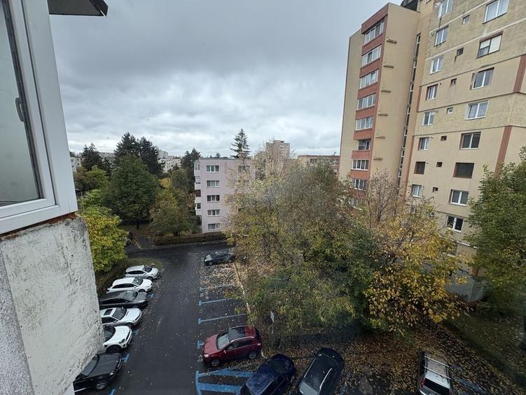 Garsonieră decomandată în Central